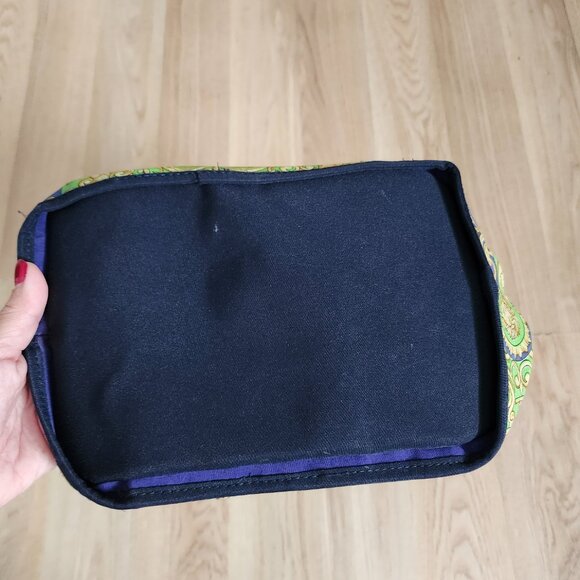 Versace Green and Gold Cosmetic Bag - Picture 4 of 9